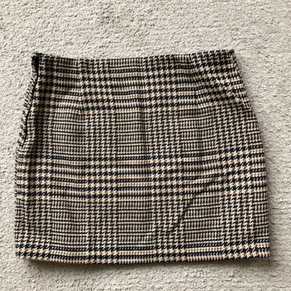 H&M Mini Skirt.NWT. - Picture 1 of 2